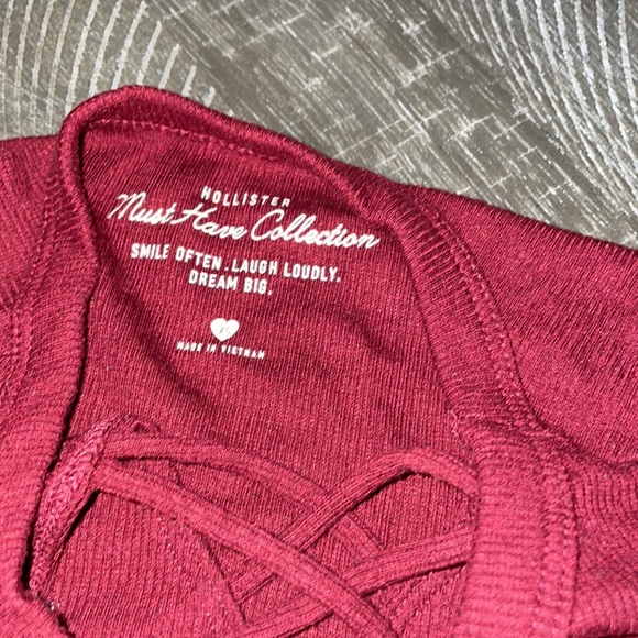 Hollister shirt - Picture 4 of 4